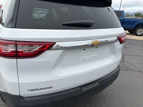 Used 2019 Chevrolet Traverse LS w/ LPO, Cargo Package FWD image 23