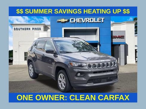 Used 2024 Jeep Compass Latitude AWD/4WD image 1