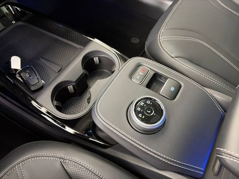 Certified 2024 Ford Mustang Mach-E Premium image 22