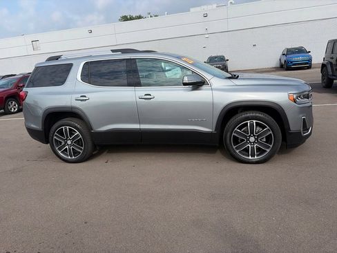 Used 2023 GMC Acadia SLT w/ Preferred Package AWD/4WD image 4