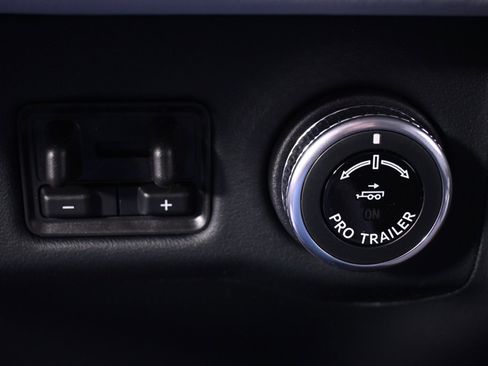 New 2025 Lincoln Navigator L Black Label image 33