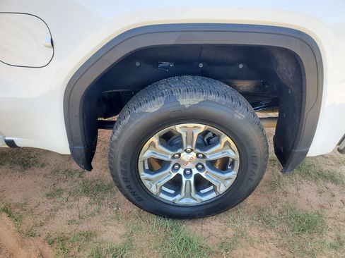 Used 2021 GMC Sierra 1500 SLT w/ SLT Convenience Package image 7