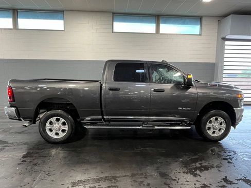 Used 2025 RAM 2500 Big Horn AWD/4WD image 7