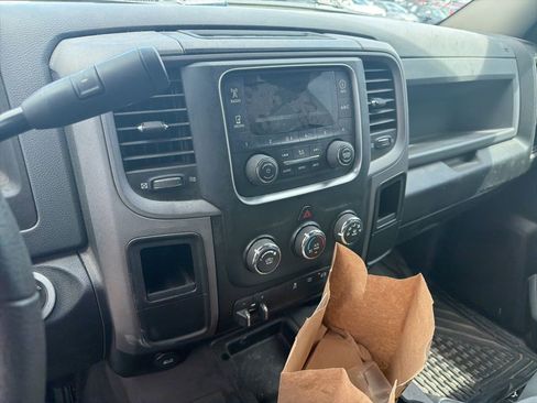 Used 2016 RAM 3500 Tradesman w/ Chrome Appearance Group AWD/4WD image 9