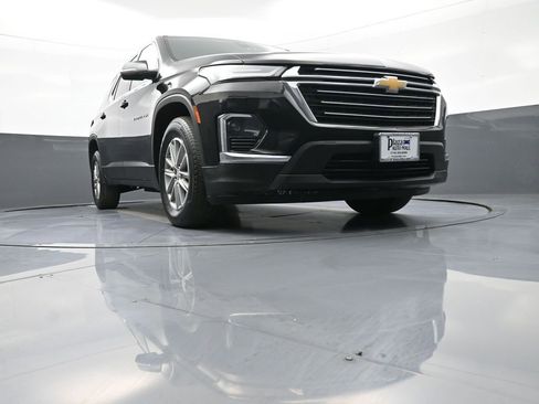 Used 2023 Chevrolet Traverse LT FWD image 29