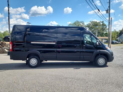 New 2025 RAM ProMaster 3500 w/ Convenience Group image 4