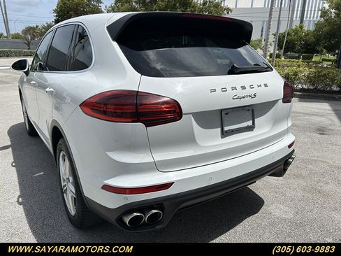 Used 2015 Porsche Cayenne S image 13