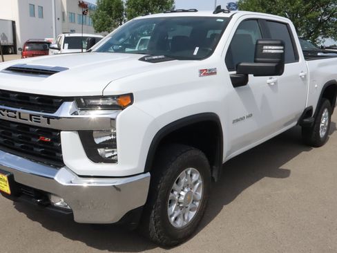 Used 2023 Chevrolet Silverado 2500 LT w/ Convenience Package AWD/4WD image 3