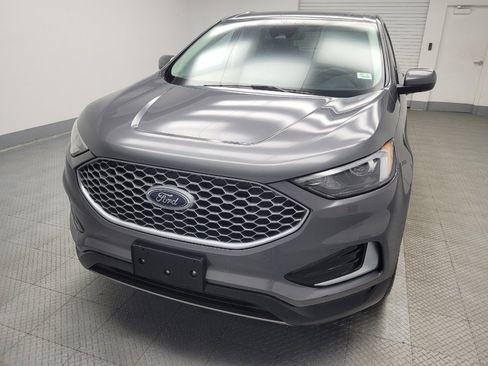 Used 2023 Ford Edge SEL image 15