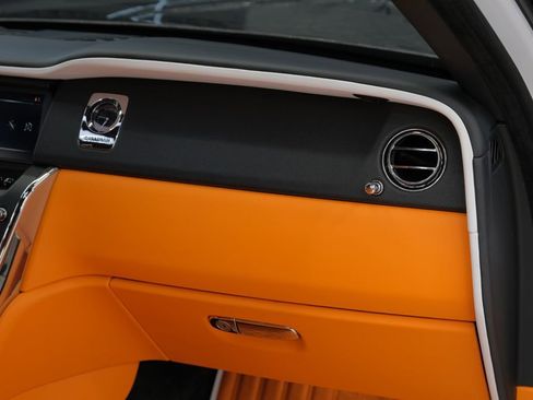 Used 2024 Rolls-Royce Cullinan AWD/4WD image 60