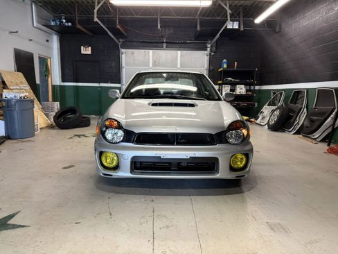 Used 2002 Subaru Impreza WRX Sedan AWD/4WD image 2