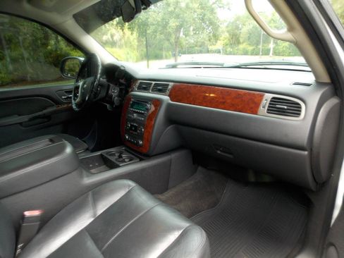 Used 2013 Chevrolet Tahoe LT w/ All-Star Edition RWD image 2