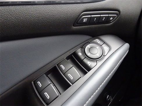 Used 2018 Buick Enclave Premium w/ Trailering Package image 26