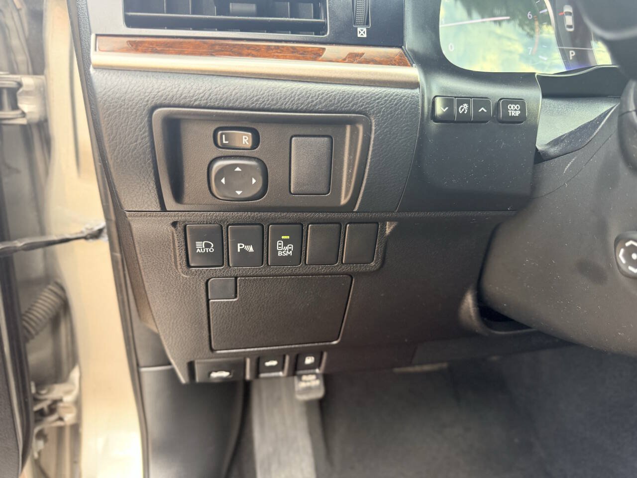 Used 2017 Lexus ES 350 FWD image 26