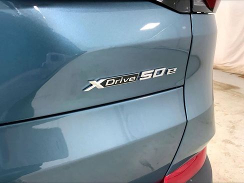 New 2026 BMW X5 xDrive50e w/ Climate Comfort Package image 15
