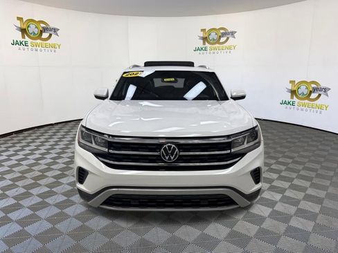 Used 2022 Volkswagen Atlas Cross Sport SE AWD/4WD image 3