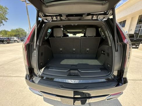 Certified 2023 Cadillac Escalade Premium Luxury RWD image 34