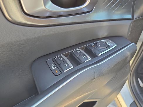 New 2026 Kia Sorento LX FWD image 19