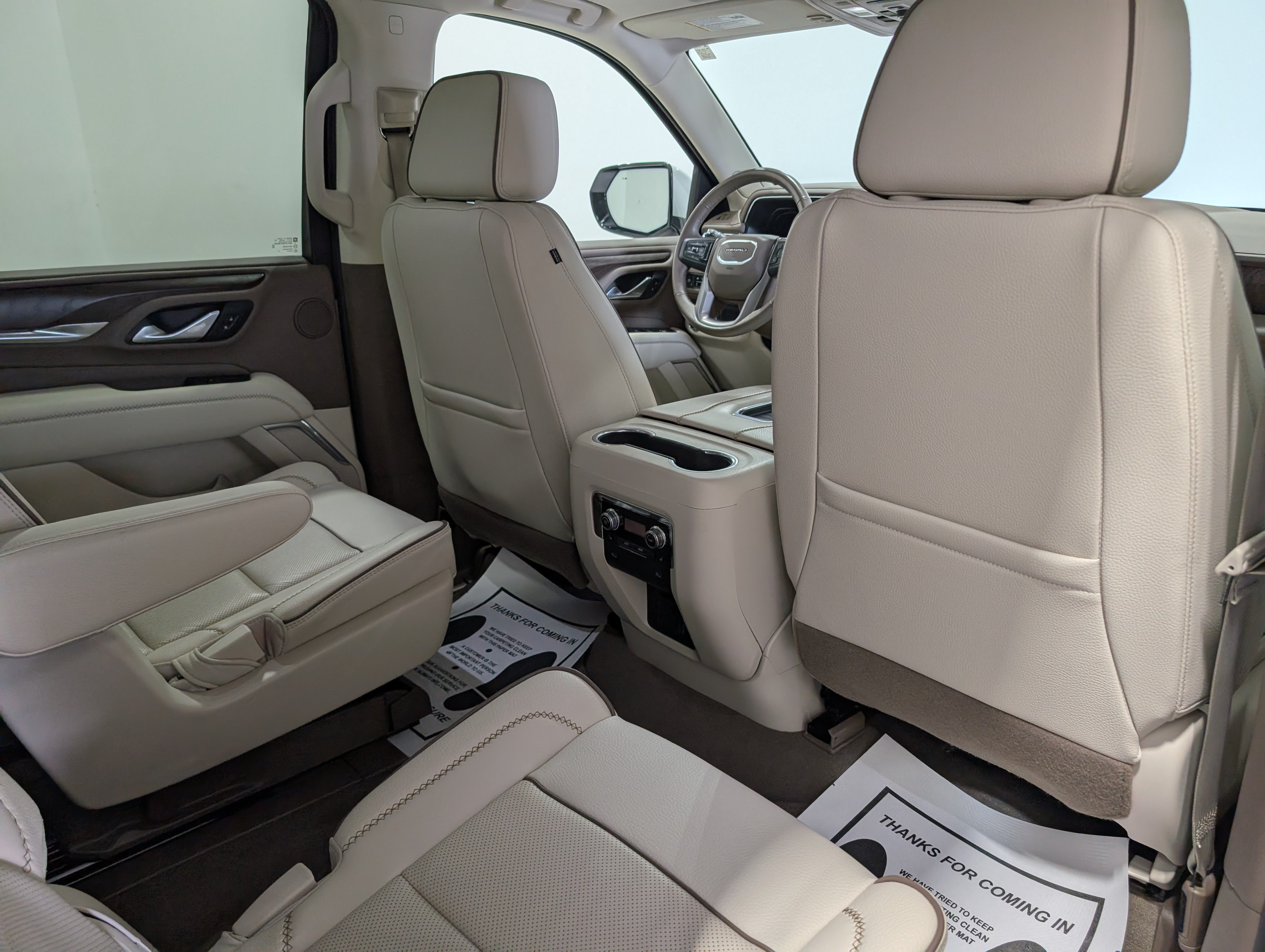 Used 2022 GMC Yukon Denali AWD/4WD image 19