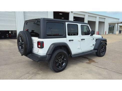 Used 2021 Jeep Wrangler Unlimited Sport AWD/4WD image 8