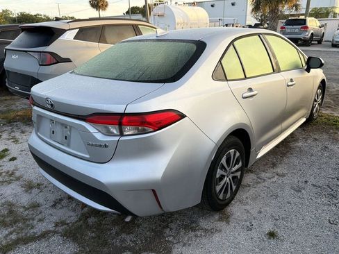 Used 2022 Toyota Corolla LE image 5