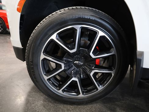 Used 2022 Chevrolet Tahoe RST w/ Luxury Package image 13