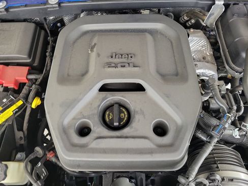 Used 2025 Jeep Wrangler Unlimited Rubicon w/ Safety Group AWD/4WD image 10