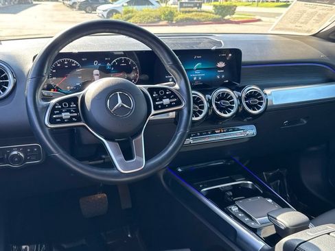 Used 2023 Mercedes-Benz GLB 250 image 30