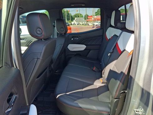 Used 2024 GMC Canyon AT4X w/ AT4X AEV Edition AWD/4WD image 8