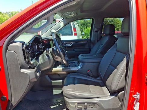 Used 2022 Chevrolet Silverado 1500 LT Trail Boss w/ LT Trail Boss Premium Package AWD/4WD image 9