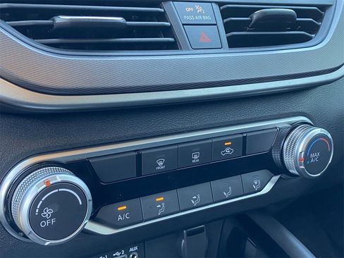 Certified 2023 Nissan Altima 2.5 SR image 24