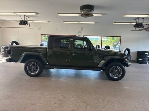 Used 2021 Jeep Gladiator Overland w/ Popular Equipment Package AWD/4WD image 28