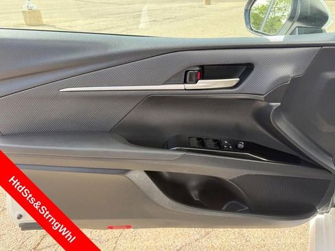 Used 2025 Toyota Camry SE w/ Convenience Package FWD image 19
