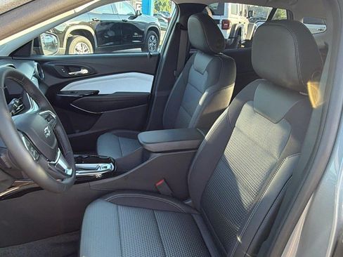 New 2026 Chevrolet Trax LT w/ Driver Confidence Package FWD image 4