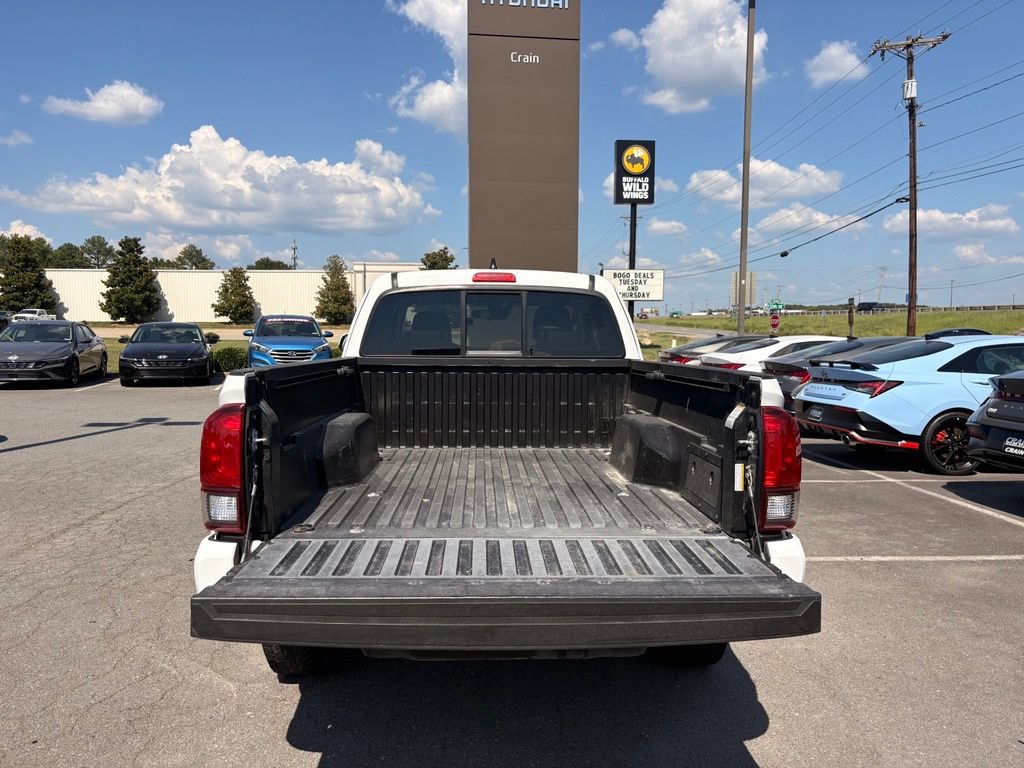 Used 2022 Toyota Tacoma SR RWD image 7