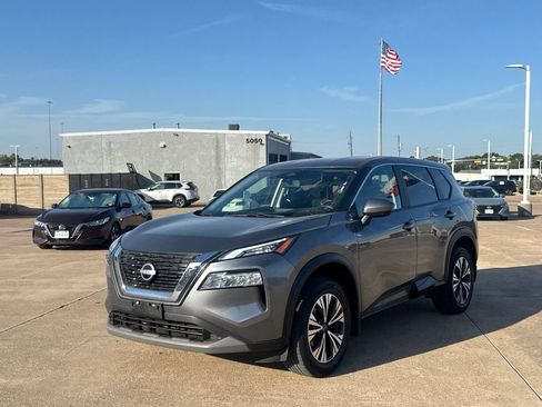 Certified 2023 Nissan Rogue SV AWD/4WD image 9