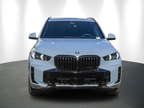 Used 2026 BMW X5 sDrive40i w/ M Sport Package RWD image 2