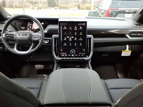 New 2026 GMC Yukon XL Elevation image 19