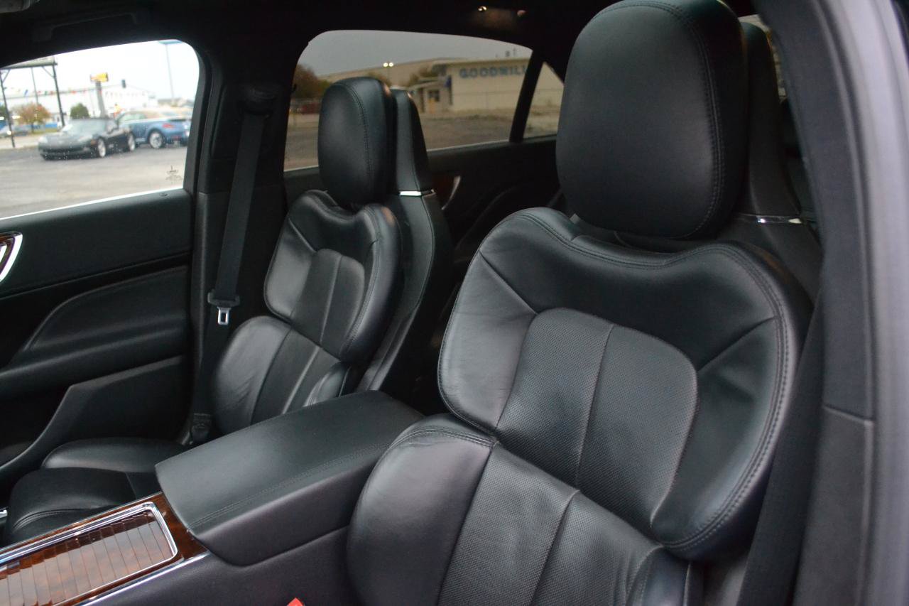 Used 2017 Lincoln Continental Reserve w/ Climate Package AWD/4WD image 22