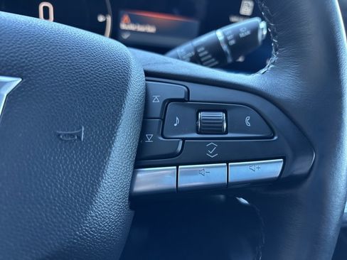 Used 2025 Cadillac XT4 Premium Luxury image 28