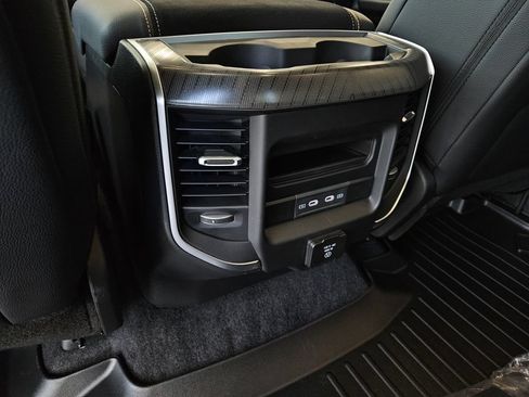 New 2026 RAM 1500 Big Horn AWD/4WD image 17