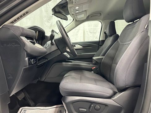 Used 2025 Ford Explorer Active image 14