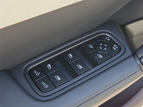 New 2026 Porsche Cayenne Coupe image 26