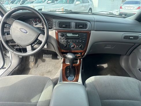 Used 2006 Ford Taurus SEL image 9