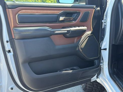 Used 2023 RAM 1500 Limited AWD/4WD image 9