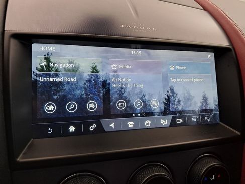 Used 2021 Jaguar F-TYPE Convertible image 38