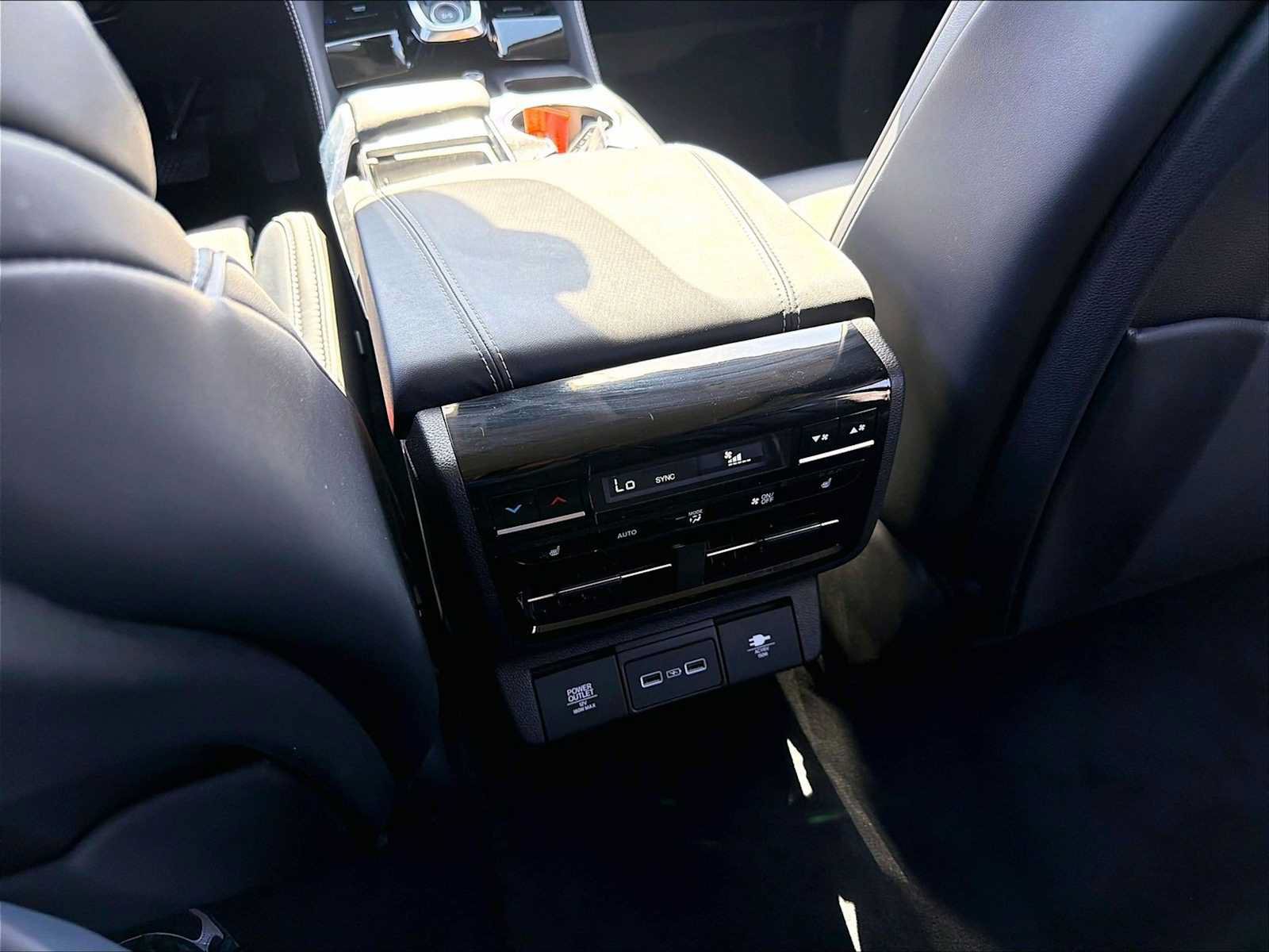 Used 2024 Acura MDX w/ Advance Package AWD/4WD image 33