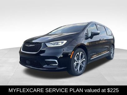 New 2026 Chrysler Pacifica Pinnacle