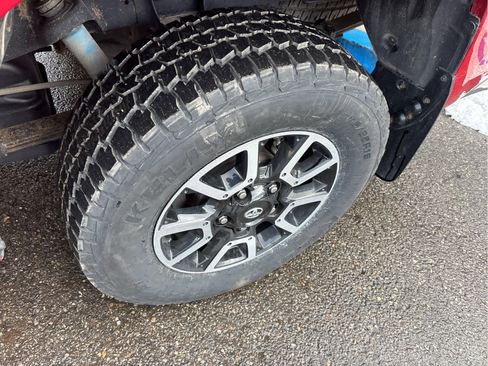 Used 2018 Toyota Tundra SR5 image 23