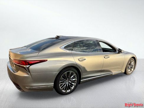Used 2019 Lexus LS 500 w/ Interior Upgrade Package RWD image 4